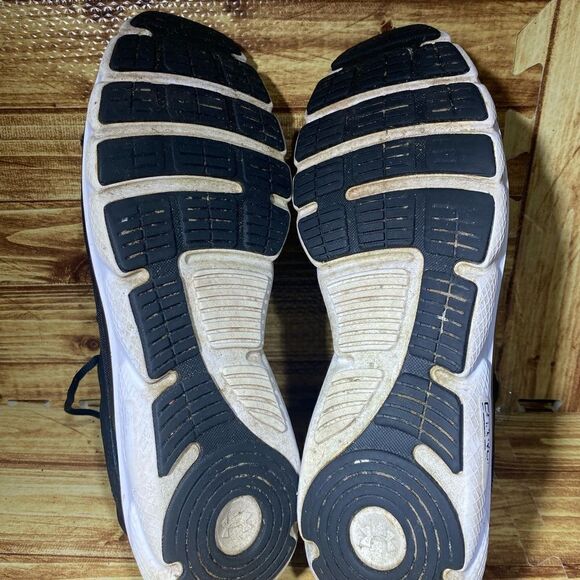 UNDER ARMOUR Charged Assert   Shoes 3021952-001 Black / White Womens Size 14 - Picture 7 of 7